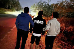 Bắt giữ nghi phạm cướp tiệm vàng chợ Nhân Cơ khi đang tìm cách trốn sang Lào