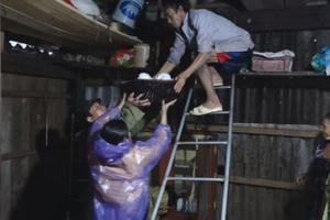 Hà Tĩnh trắng đêm chạy lũ