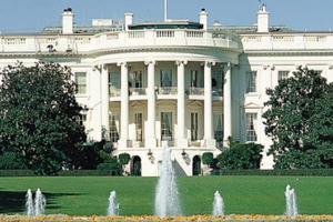 Mỹ chặn bưu kiện nghi chứa chất độc chết người gửi tới Tổng thống Trump