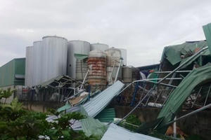 Nổ lớn công ty bia ở Bình Dương, 2 người thương vong