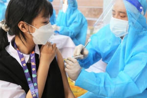 Nghệ An: Hơn 7.000 học sinh THCS được tiêm vắc xin ngừa Covid-19