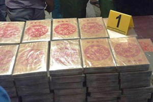 Bắt 3 đối tượng trong đường dây buôn bán ma tuý, thu giữ 1.397 bánh heroin