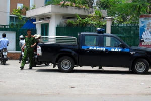 TP HCM: Nữ sinh lớp 6 cầm hung khí đâm hai bạn bị thương tích nặng