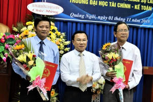 Công bố quyết định bổ nhiệm Hiệu trưởng ĐH Tài chính – Kế toán Quảng Ngãi Công bố quyết định bổ nhiệm Hiệu trưởng ĐH Tài chính – Kế toán Quảng Ngãi