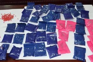 Bị bắt cùng 10.000 viên ma túy, “người vận chuyển” khai mình là sinh viên đại học