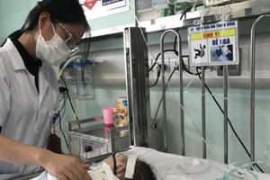 Sai lầm chết người khiến trẻ nhỏ, người già nhập viện ồ ạt khi rét đậm