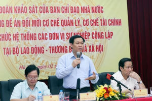 Phó Thủ tướng Vương Đình Huệ làm việc với Bộ LĐTB&XH Phó Thủ tướng Vương Đình Huệ làm việc với Bộ LĐTB&XH