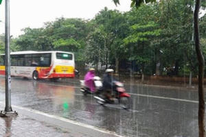 Thời tiết hôm nay: Gió mùa Đông Bắc tràn về, gây mưa tại Bắc Bộ