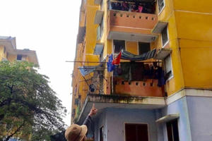 Thừa Thiên - Huế: Bé 4 tuổi tử vong vì rơi từ tầng 3 chung cư