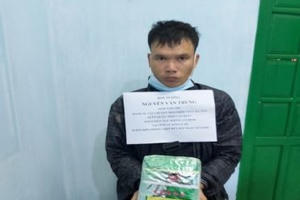 Kon Tum: Phát hiện, bắt giữ đối tượng vận chuyển 1kg ma túy