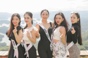 Thí sinh Hoa khôi Du lịch tham quan Vườn quốc gia Tà Đùng