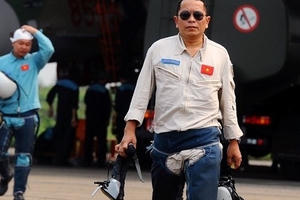 Thời sự 9h ngày 16/6/2016: Nỗ lực tìm kiếm phi công Trần Quang Khải