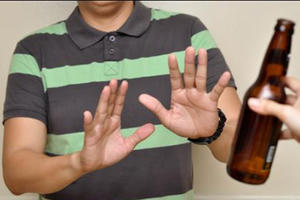 'Phao cứu sinh' cho tài xế trước sự chèo kéo của bạn nhậu