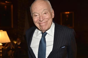 Bài học từ ông chủ đế chế mỹ phẩm Estee Lauder