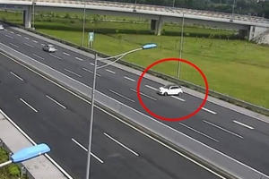 Phạt 7 triệu đồng đối với nữ tài xế chạy ngược chiều cao tốc HN- HP