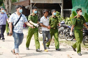 Rúng động: Nghi án con trai sát hại cha ruột rồi chôn xác phi tang ngay dưới nền nhà?