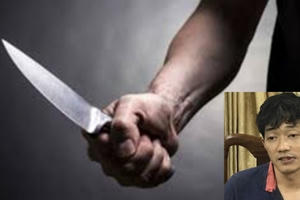 Hà Nội: Nghi án "nghịch tử" ngáo đá dùng dao đâm mẹ ruột tử vong Hà Nội: Nghi án "nghịch tử" ngáo đá dùng dao đâm mẹ ruột tử vong
