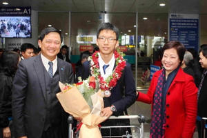 Nam sinh Trường Ams đoạt huy chương vàng kỳ thi Olympic Khoa học trẻ quốc tế năm 2018