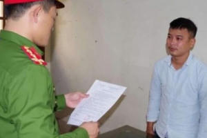 “Nghịch tử” chém cha ruột trong men say