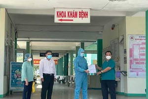 Đà Nẵng: Bệnh nhân Covid-19 đầu tiên trong đợt dịch thứ 3 xuất viện