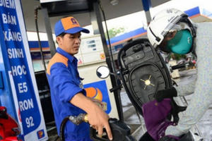 Slide - Điểm tin thị trường: Đề xuất bỏ Quỹ bình ổn xăng dầu