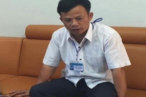 Đắk Lắk: Bắt giam nguyên chủ tịch xã thu giữ gỗ lậu rồi đem biếu