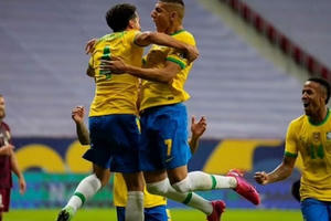 Brazil 3-0 Venezuela: Neymar kiến tạo và ghi bàn trên chấm phạt đền