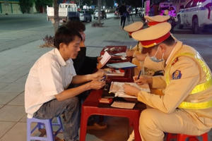 Quảng Ninh: Theo chân CSGT đi xử lý “ma men” tham gia giao thông Quảng Ninh: Theo chân CSGT đi xử lý “ma men” tham gia giao thông
