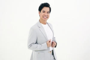 Sau hàng chục năm phát gạo tại nhà, Ngọc Sơn làm điều bất ngờ