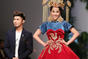 Nam Em hóa “Hoàng hậu” quyền uy, lạnh lùng