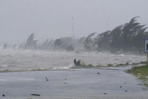 Dự báo thời tiết ngày 8/12: Trung Bộ tiếp tục có mưa lớn