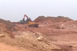 Phú Thọ: Phù phép đất rừng thành công trường khai thác khoáng sản