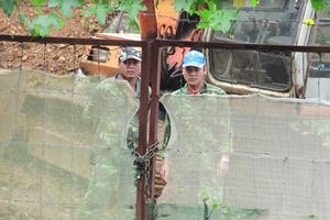 Tranh chấp nội bộ công ty, dùng người đập phá tài sản dằn mặt?