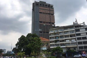 Cơn sốt đi qua, chung cư gần thập kỷ vẫn không giao nhà