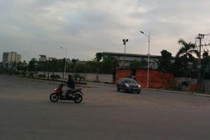 Hà Nội: Nghi án nam sinh lớp 7 bị nhóm thanh niên đâm kim tiêm vào tay