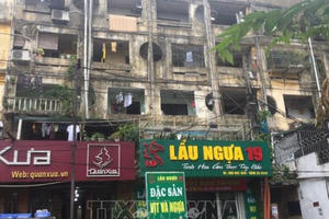 Gỡ 'nút thắt' trong cải tạo, xây mới chung cư cũ Hà Nội