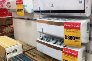 TPHCM: Máy lạnh, quạt hơi nước bán “đắt như tôm tươi” mùa nắng nóng