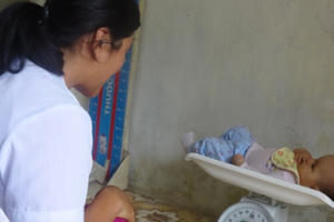 Cứ 4 trẻ thì có 1 trẻ bị suy dinh dưỡng thấp còi