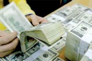 Xử lý nghiêm việc "lách trần" lãi suất gửi USD