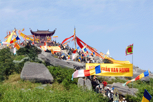 Cần minh bạch việc thu phí vãn cảnh danh thắng và chùa Yên Tử