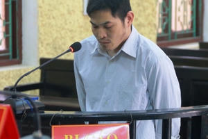 Ninh Bình: Nam thanh niên đấm CSGT lĩnh 6 tháng tù giam