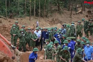 Bài hát “về đi các Anh ơi” chạm đến hàng triệu trái tim người Việt