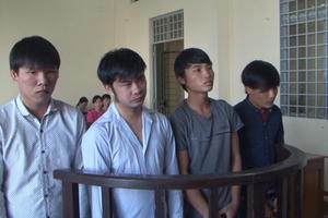 Kiên Giang: Nhóm thanh niên đi tù vì tội giao cấu với trẻ em