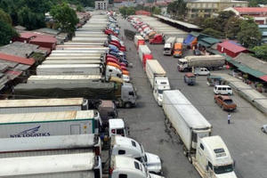 Phó Thủ tướng chỉ đạo khắc phục tình trạng ùn tắc nông sản tại các cửa khẩu trên địa bàn tỉnh Lạng Sơn Phó Thủ tướng chỉ đạo khắc phục tình trạng ùn tắc nông sản tại các cửa khẩu trên địa bàn tỉnh Lạng Sơn