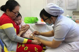 Vắc xin ComBE Five bắt đầu đưa vào sử dụng từ cuối tháng 12