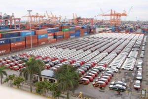 Slide - Điểm tin thị trường: Kim ngạch nhập khẩu xe tháng 5 lập kỷ lục