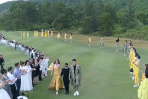 Bản tin Thời trang Plus số 58: Chiêm ngưỡng BST Xuân Hè 2018 của NTK Đỗ Mạnh Cường