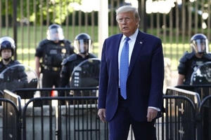 Bên trong nơi trú ẩn của ông Trump ở Nhà Trắng Bên trong nơi trú ẩn của ông Trump ở Nhà Trắng