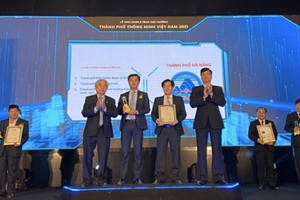 Đà Nẵng nhận giải thưởng Thành phố Thông minh Việt Nam 2021