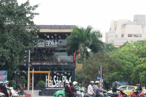 Đến hạn báo cáo Thủ tướng, sai phạm tại mương Phan Kế Bính vẫn lồ lộ